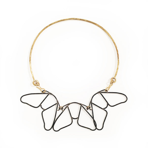 Holly Bobisuthi, Moth Collar